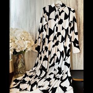 Zara - Artsy Shirt Dress Black and White - Size Medium